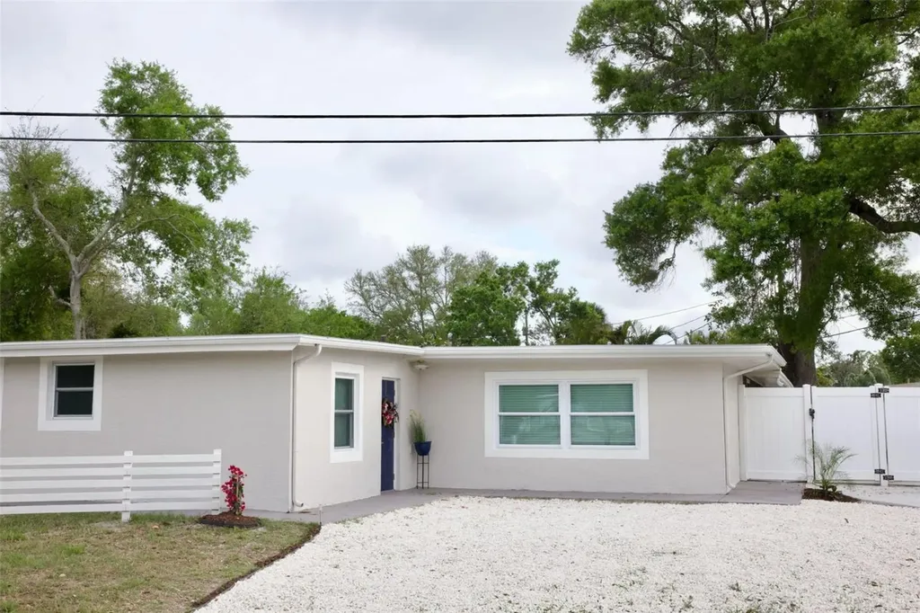4580 16th Street N St Petersburg FL 33703
