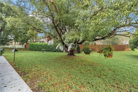 2416 SE 18th Circle Ocala FL 34471