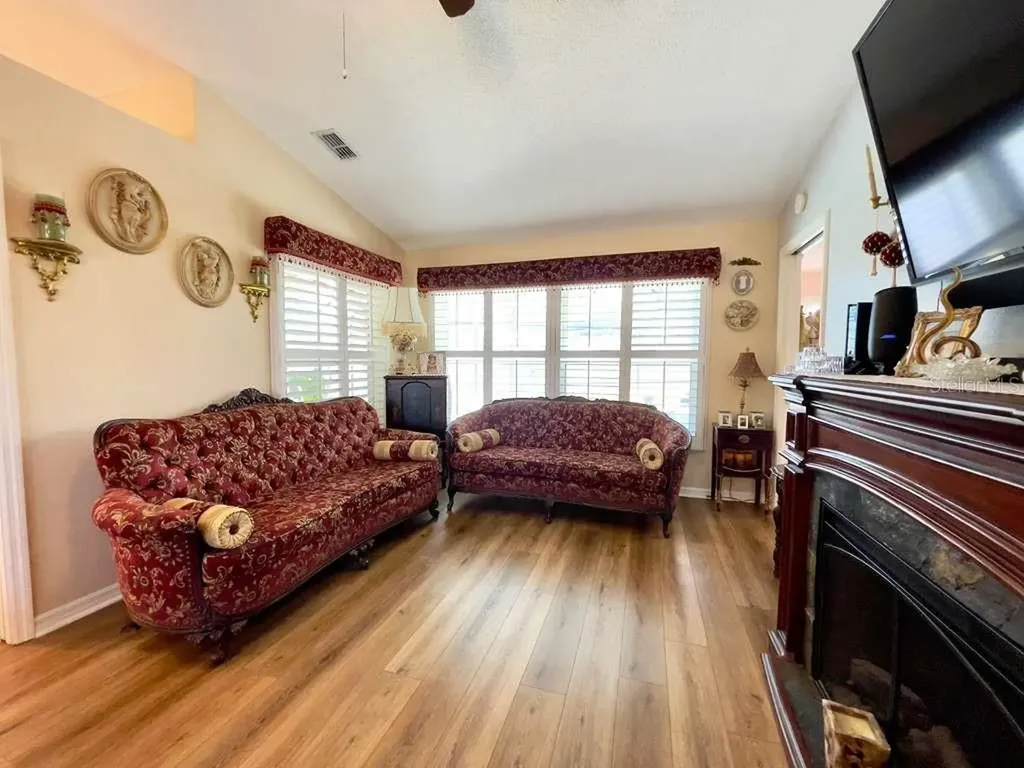 6323 Silver Lakes Drive E Lakeland FL 33810
