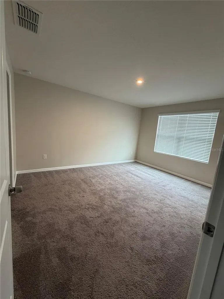 564 Meadow Bend Drive Davenport FL 33837