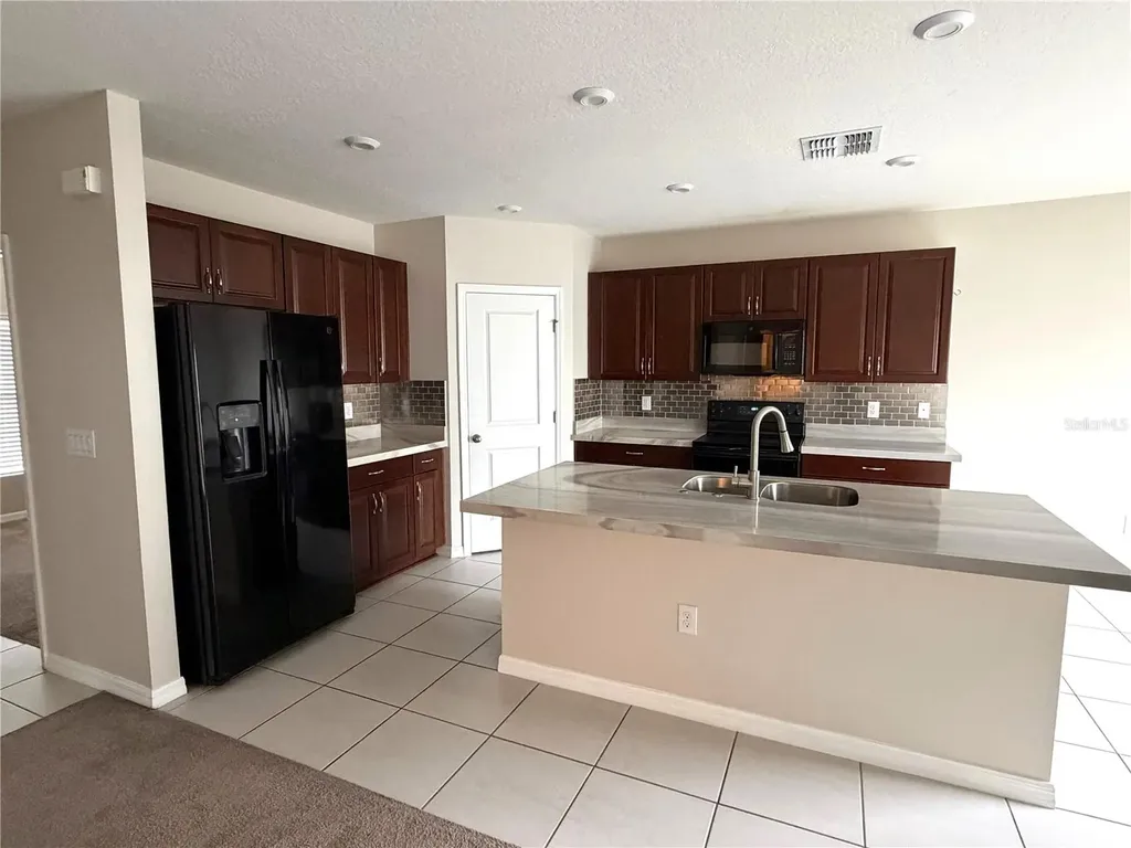 564 Meadow Bend Drive Davenport FL 33837