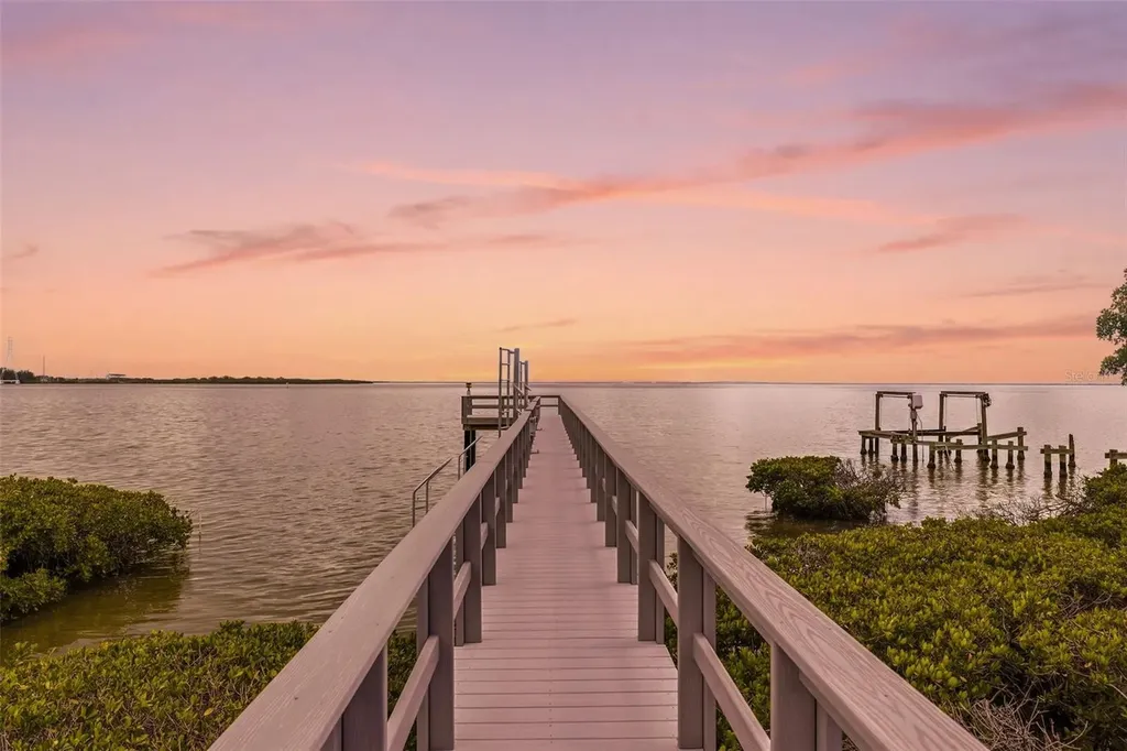 1405 N Bayshore Drive Safety Harbor FL 34695