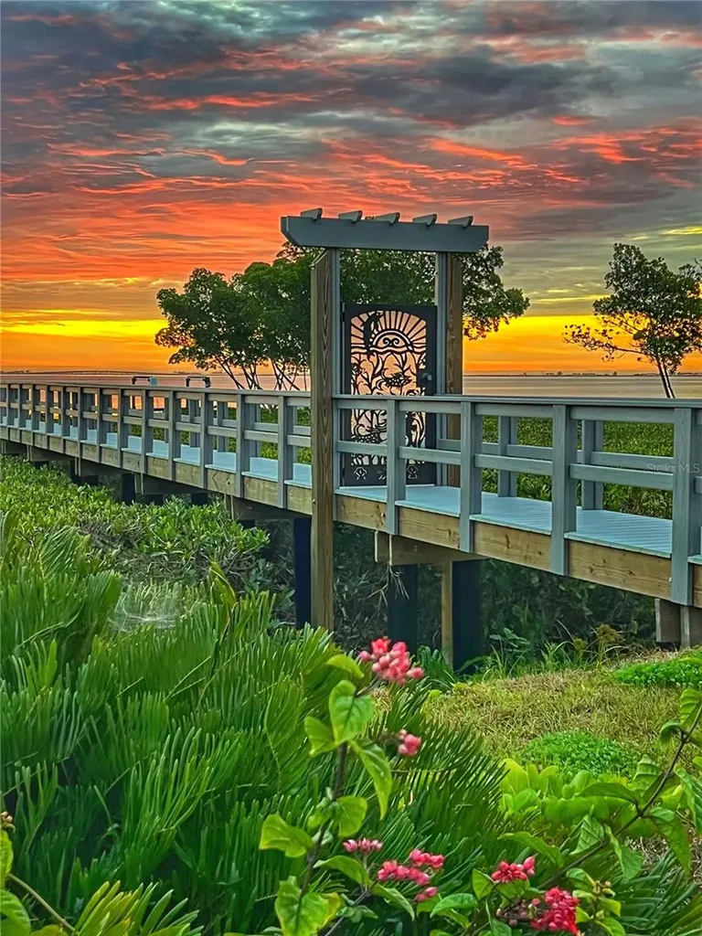 1405 N Bayshore Drive Safety Harbor FL 34695