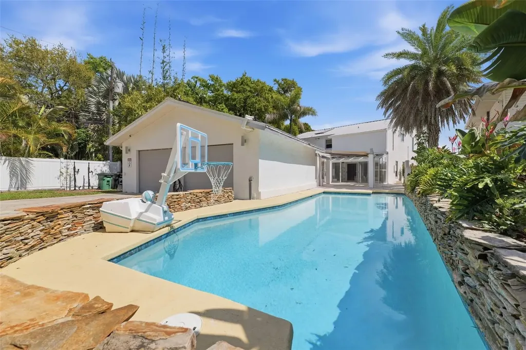 1405 N Bayshore Drive Safety Harbor FL 34695