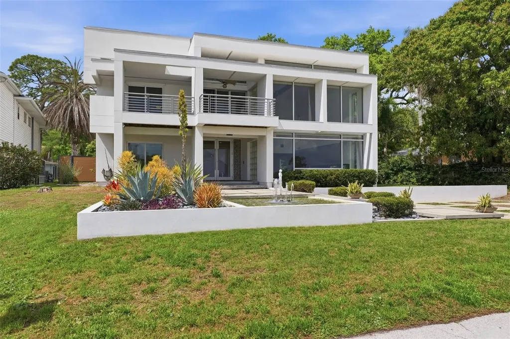 1405 N Bayshore Drive Safety Harbor FL 34695