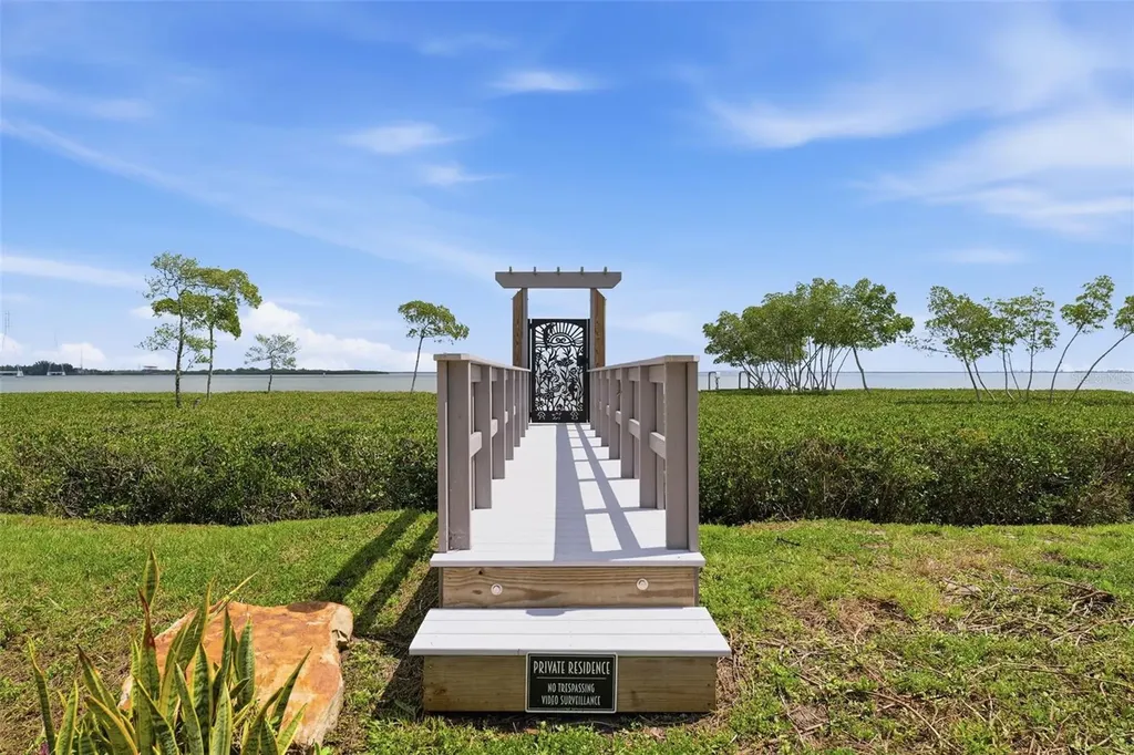 1405 N Bayshore Drive Safety Harbor FL 34695