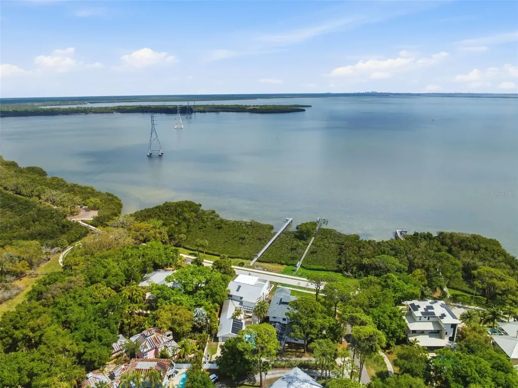 1405 N Bayshore Drive Safety Harbor FL 34695
