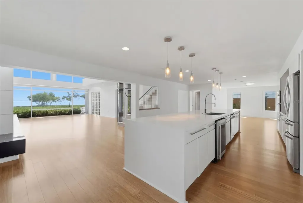 1405 N Bayshore Drive Safety Harbor FL 34695