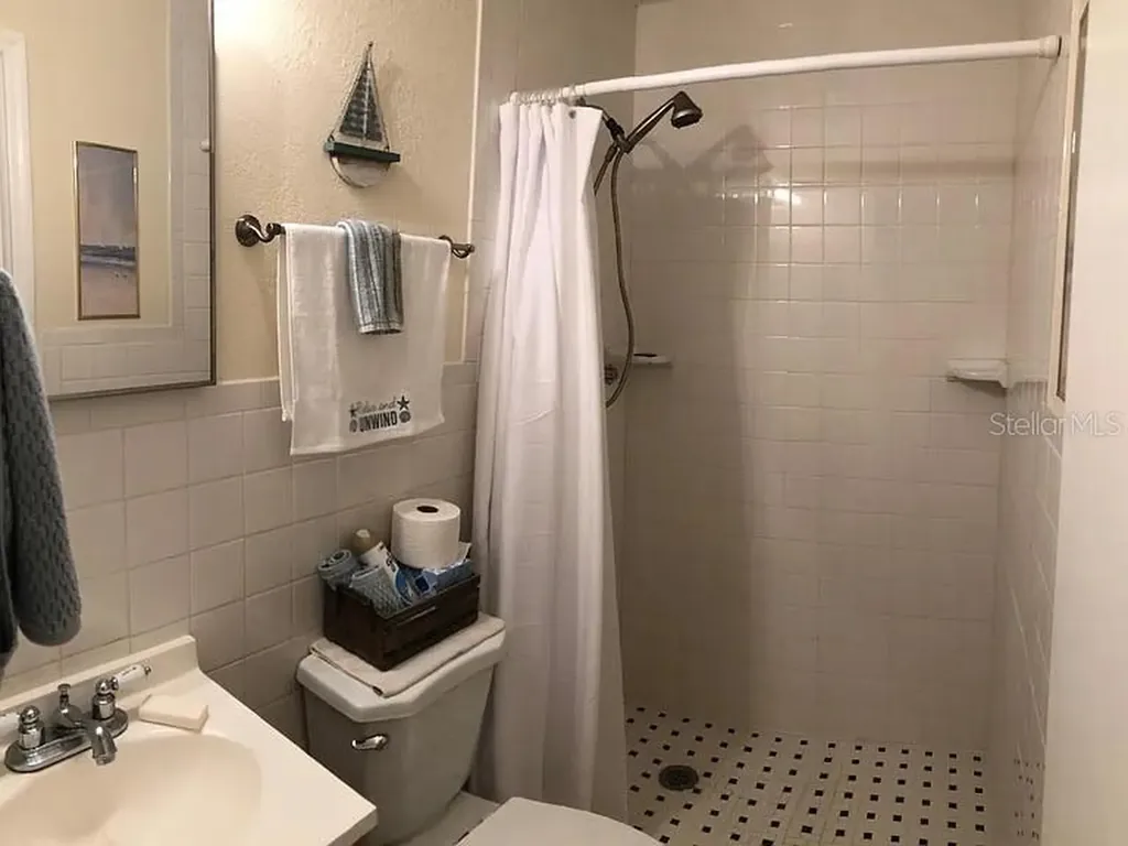 2071 Australia Way W Clearwater FL 33763