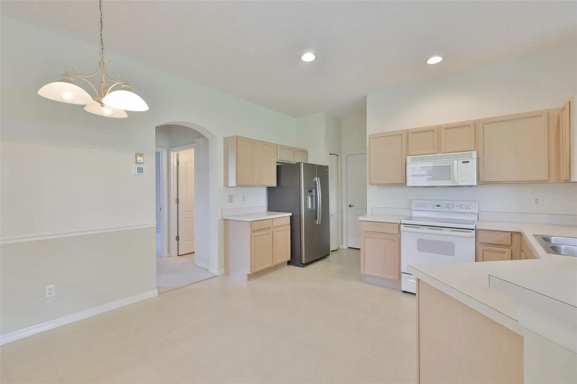 2023 Acadia Greens Drive Sun City Center FL 33573