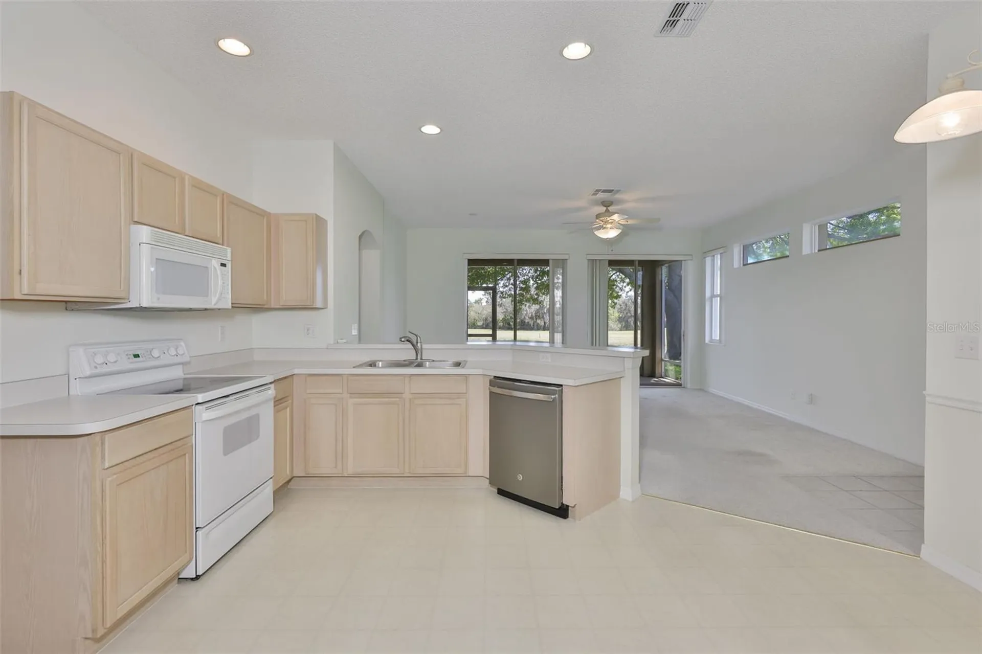 2023 Acadia Greens Drive Sun City Center FL 33573
