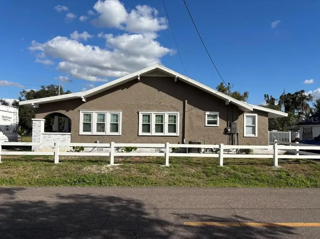 2403 Burns Street Lakeland FL 33801