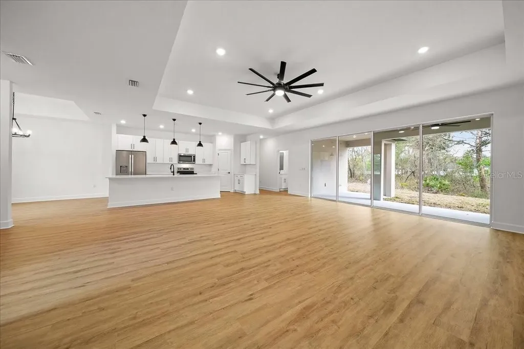 11088 Fulton Avenue Weeki Wachee FL 34613
