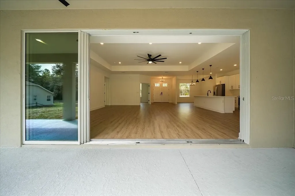 11088 Fulton Avenue Weeki Wachee FL 34613