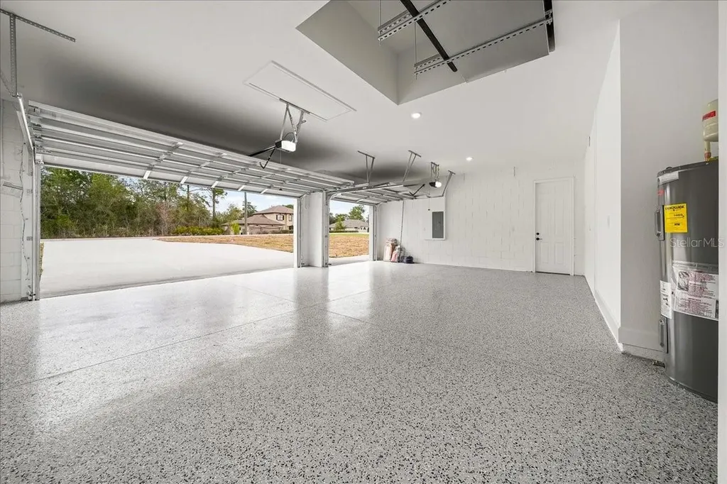 11088 Fulton Avenue Weeki Wachee FL 34613