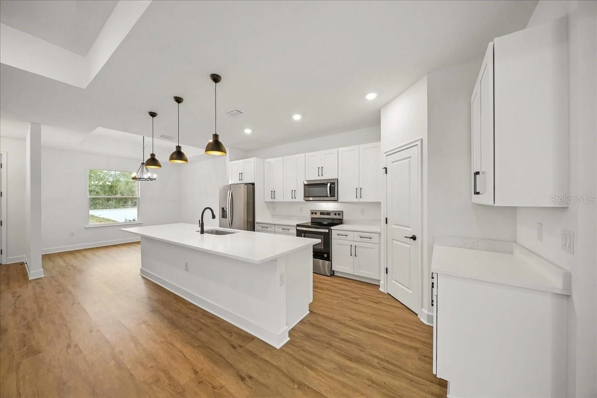 11088 Fulton Avenue Weeki Wachee FL 34613
