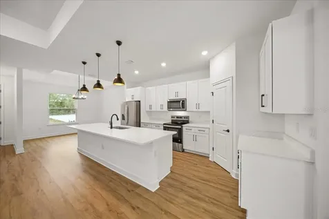 11088 Fulton Avenue Weeki Wachee FL 34613