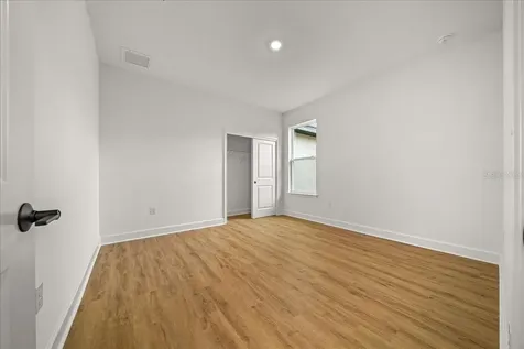 11088 Fulton Avenue Weeki Wachee FL 34613