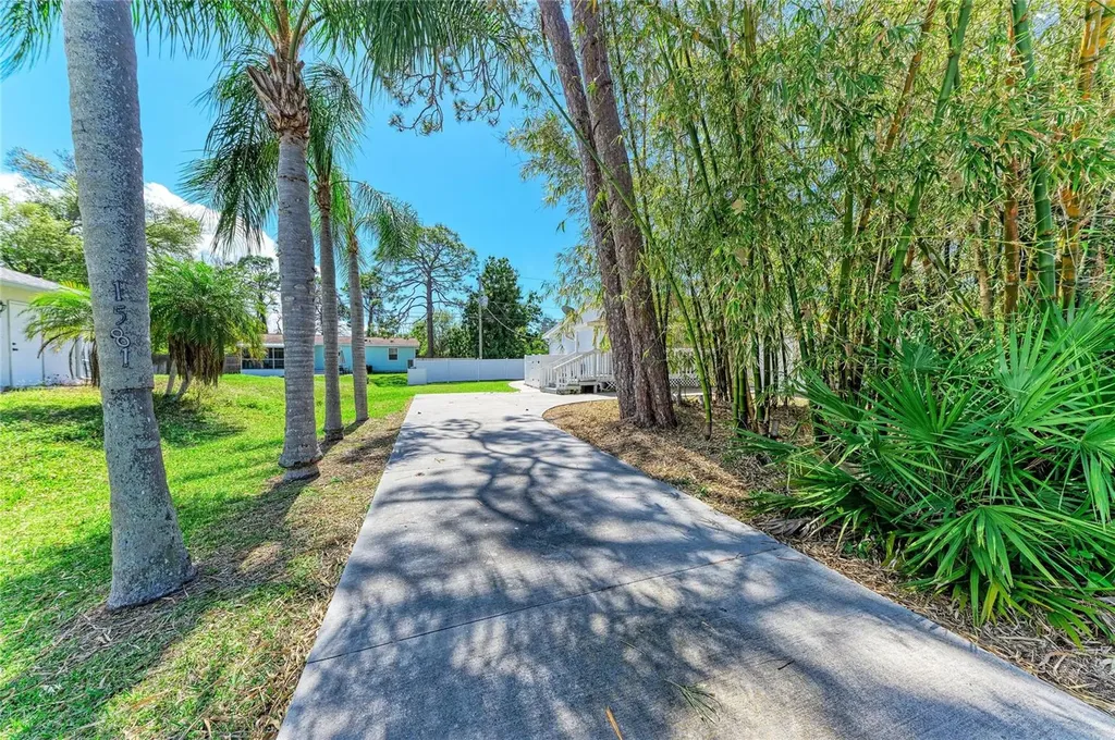 1581 Royal Road Venice FL 34293