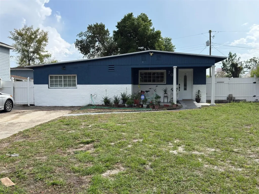 206 W 101st Avenue Tampa FL 33612