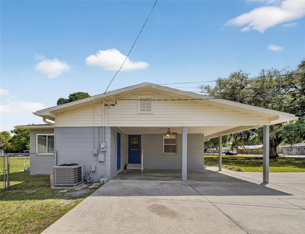 2015 Sandford Road Lakeland FL 33801