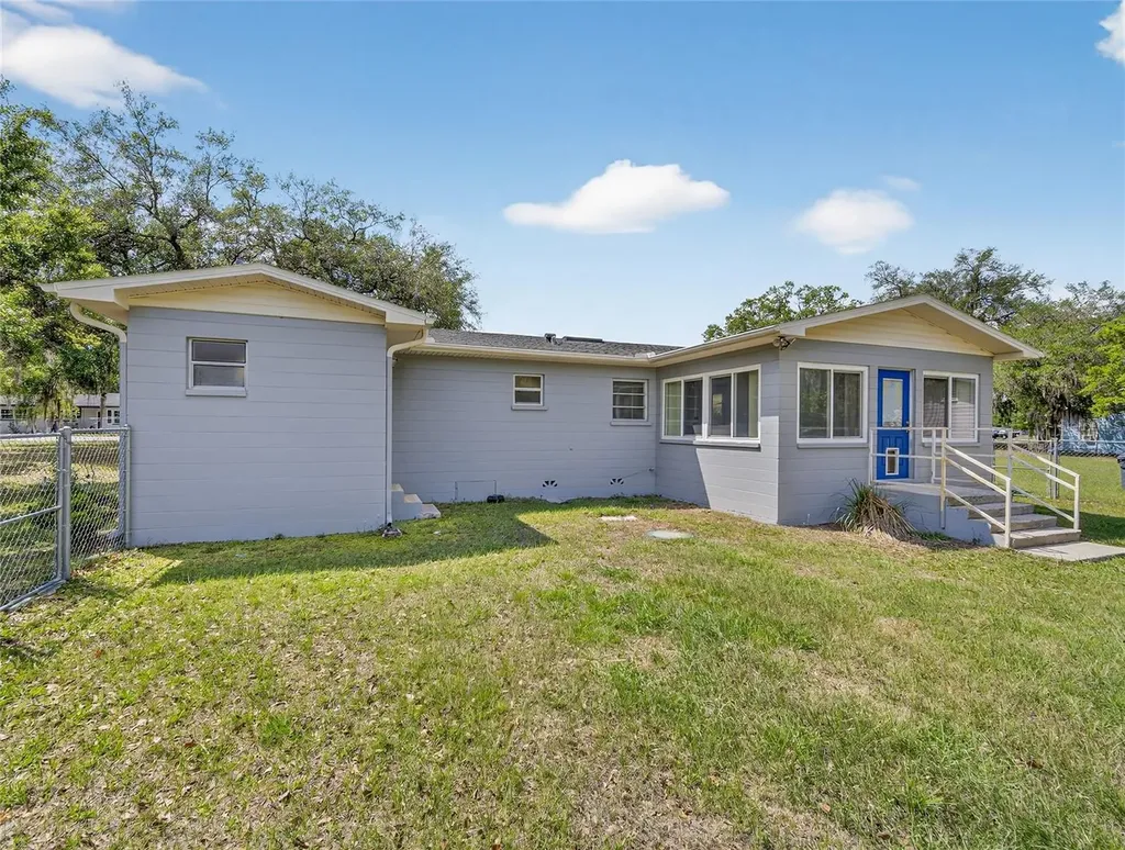 2015 Sandford Road Lakeland FL 33801