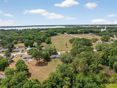 2015 Sandford Road Lakeland FL 33801