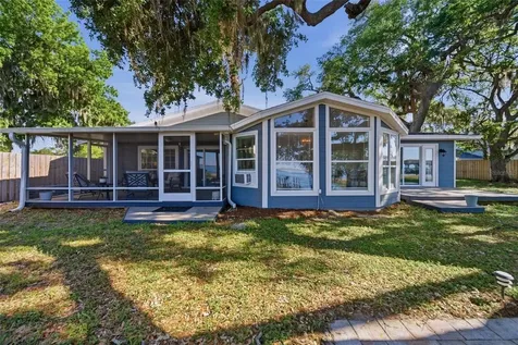 7250 Treasure Island Road Leesburg FL 34788