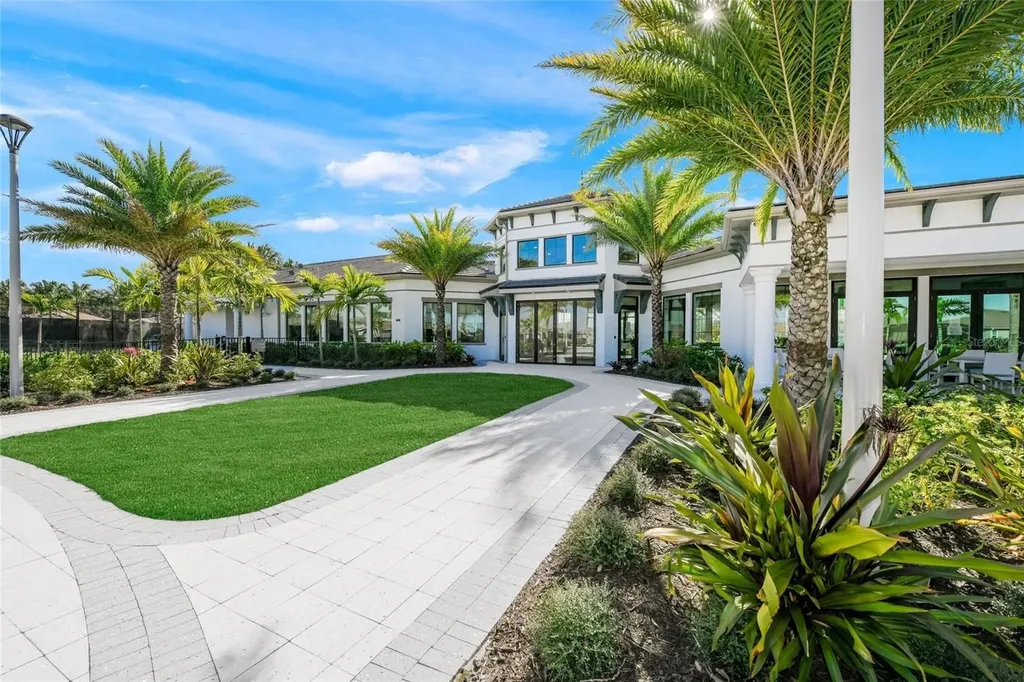 8600 Sundance Loop Sarasota FL 34238