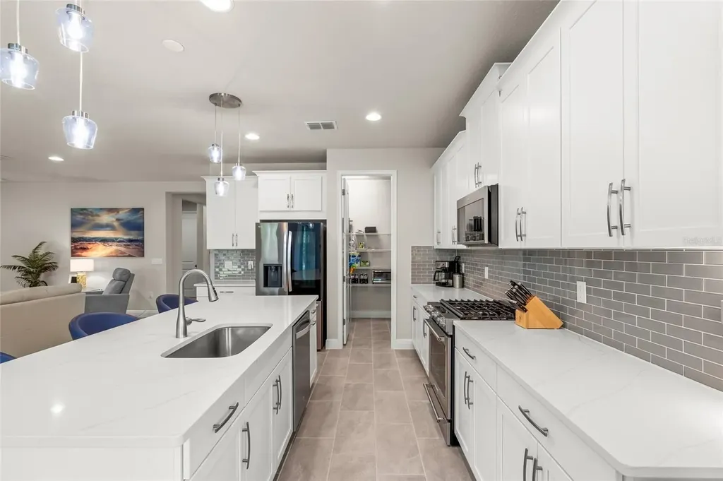 8600 Sundance Loop Sarasota FL 34238