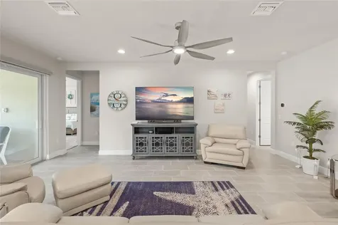 8600 Sundance Loop Sarasota FL 34238