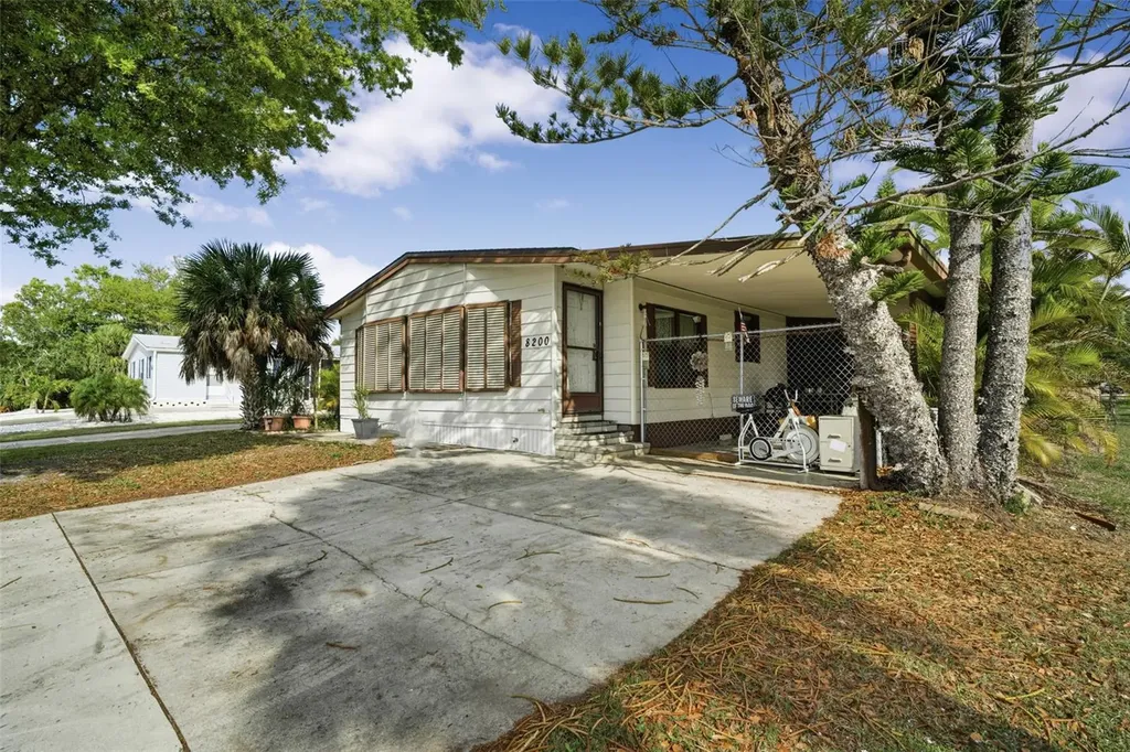 8200 Archie Street Englewood FL 34224