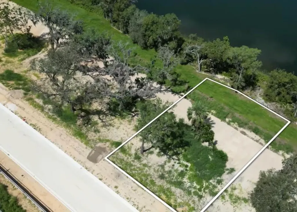 173 Tranquil Mirror Lake Court Clermont FL 34711