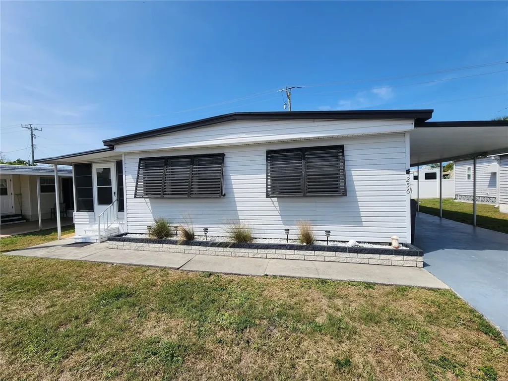 808 53rd Avenue E Bradenton FL 34203