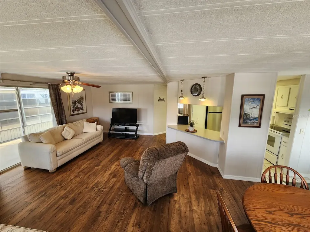 808 53rd Avenue E Bradenton FL 34203