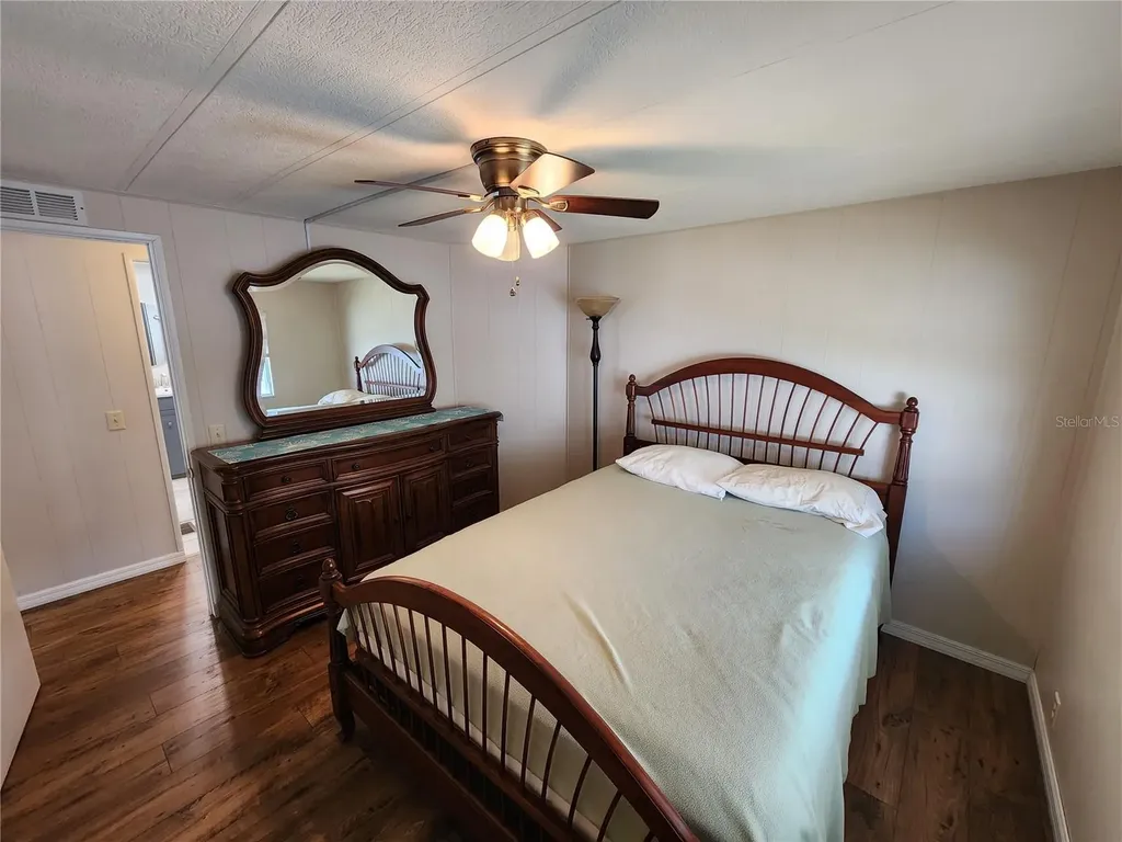 808 53rd Avenue E Bradenton FL 34203