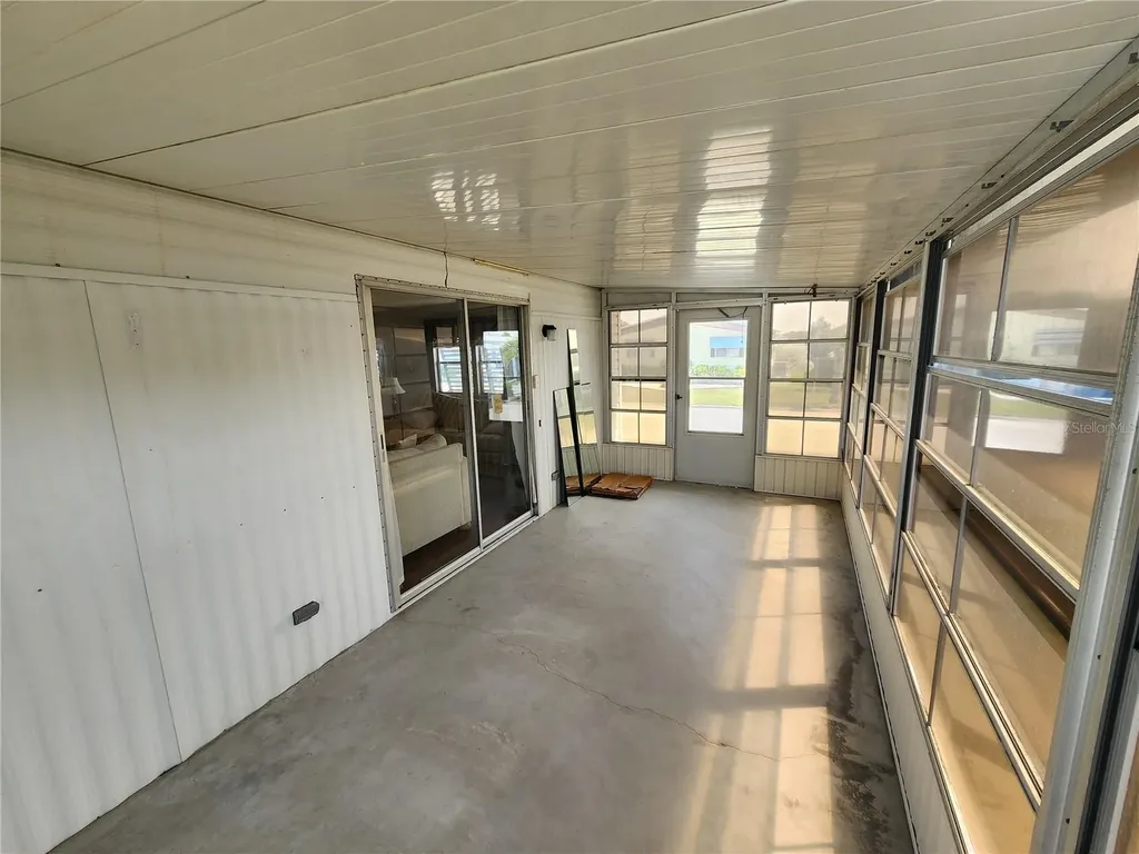 808 53rd Avenue E Bradenton FL 34203