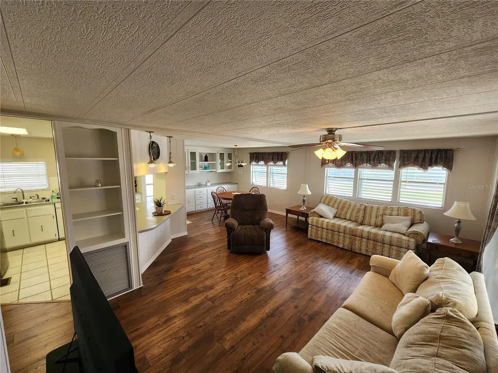 808 53rd Avenue E Bradenton FL 34203