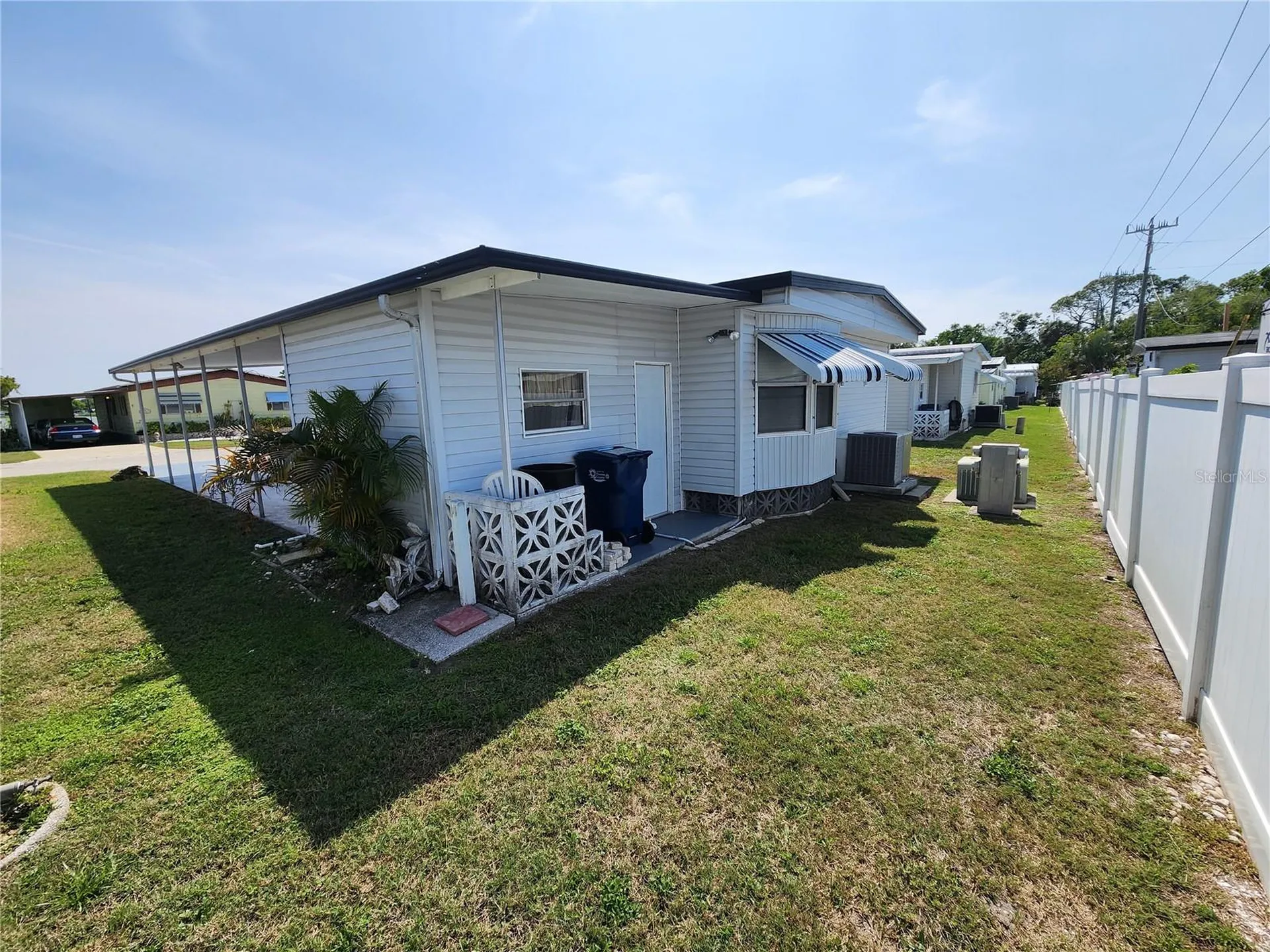 808 53rd Avenue E Bradenton FL 34203