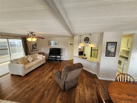 808 53rd Avenue E Bradenton FL 34203