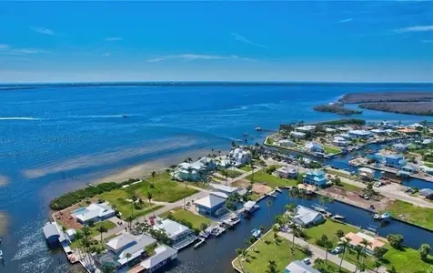 4159 Sunshine Boulevard St James City FL 33956