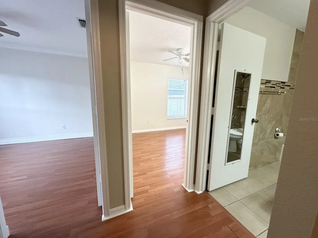 931 Hunter Lane Tarpon Springs FL 34689