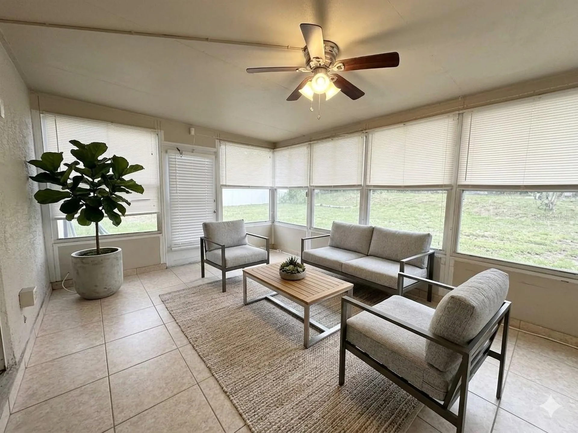 931 Hunter Lane Tarpon Springs FL 34689