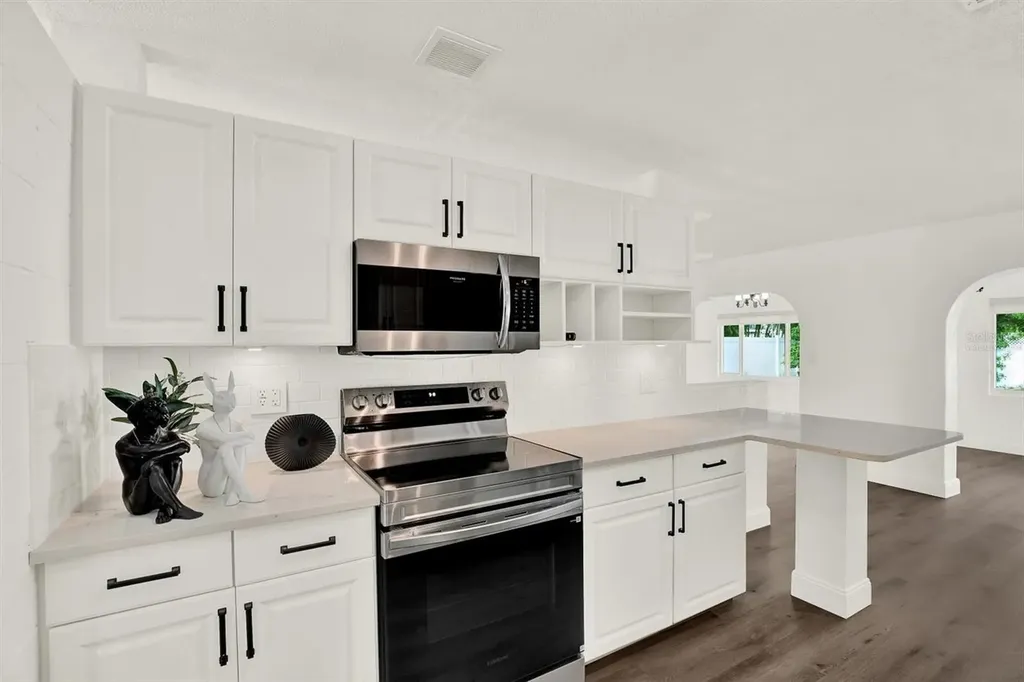 4510 NE Helena Street NE St Petersburg FL 33703