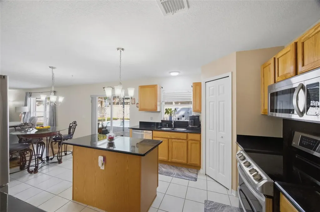 4517 SE 28th Street Ocala FL 34480