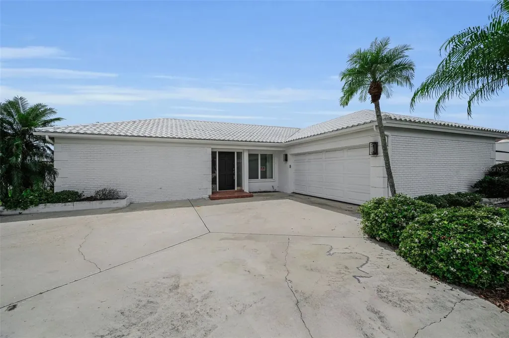11566 47th Avenue N St Petersburg FL 33708