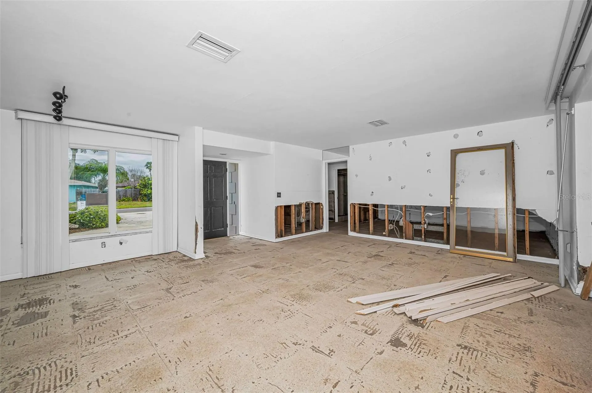 11566 47th Avenue N St Petersburg FL 33708