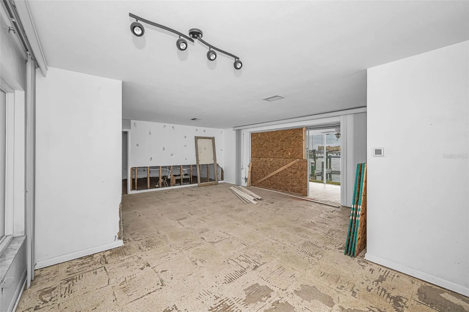 11566 47th Avenue N St Petersburg FL 33708
