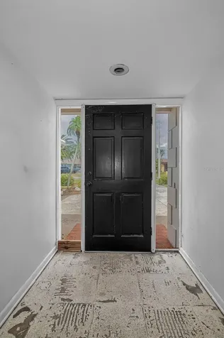 11566 47th Avenue N St Petersburg FL 33708