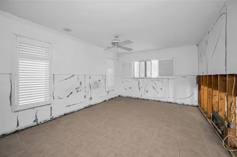 11566 47th Avenue N St Petersburg FL 33708